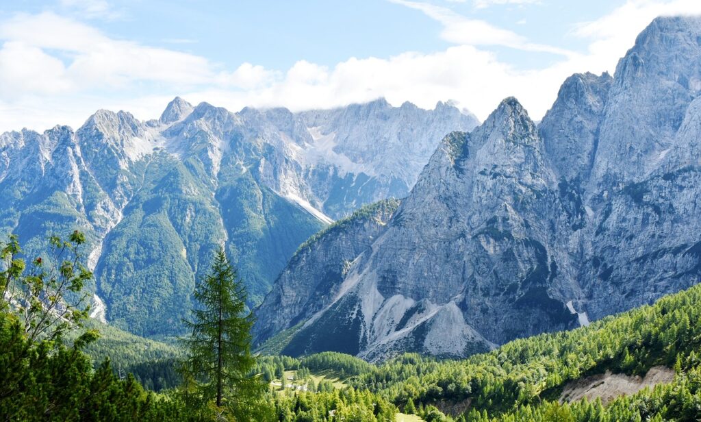 julian alps, mountains, slovenia-3813420.jpg